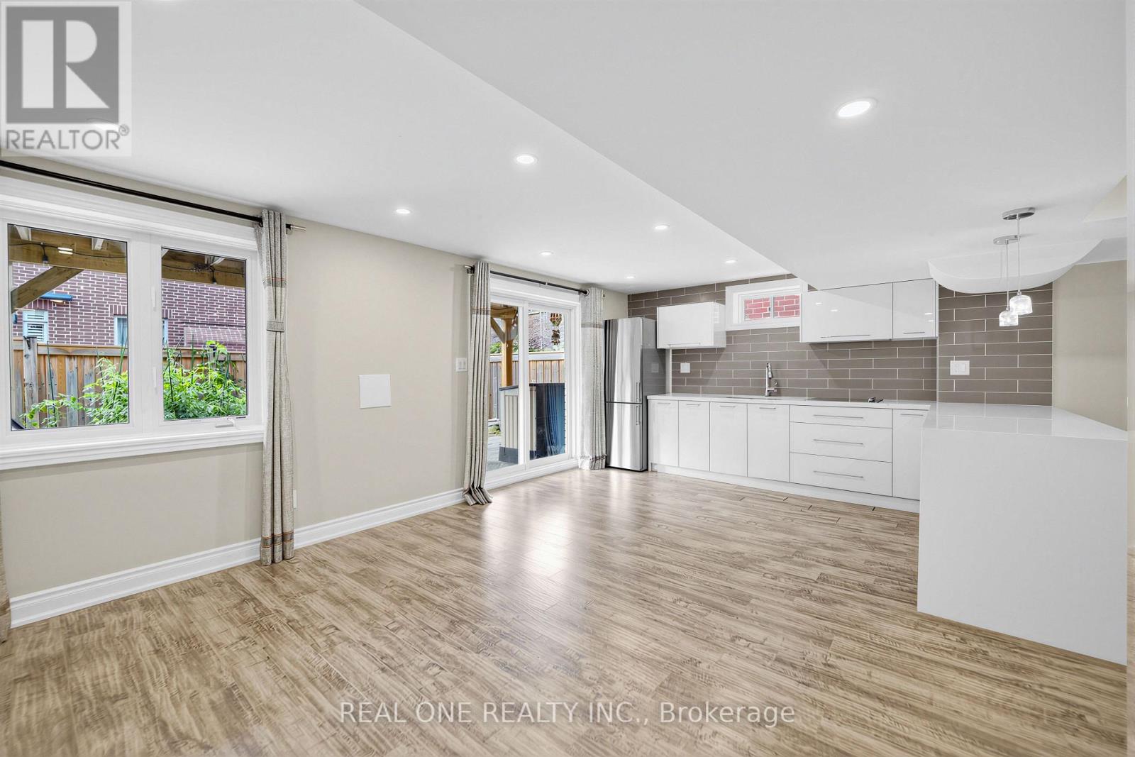 57 BUSCH AVENUE - 36
