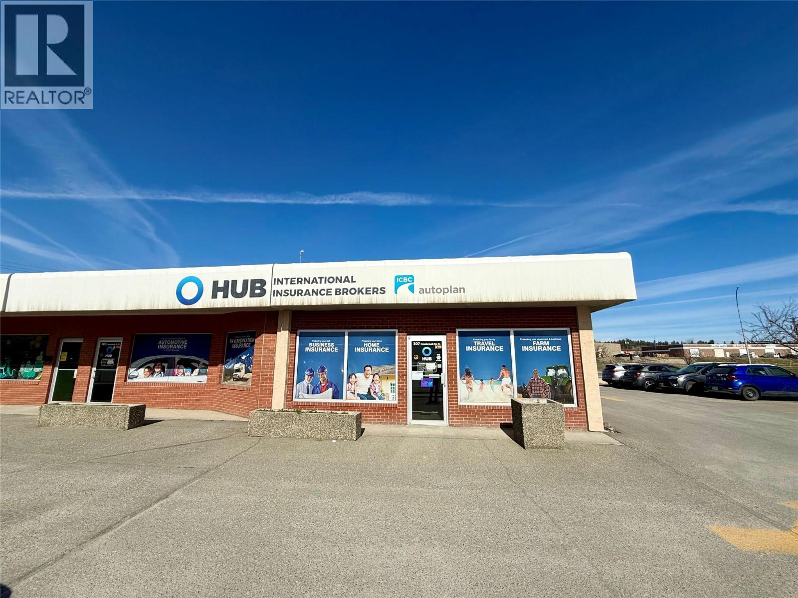Property for lease at 307 Cranbrook Street N