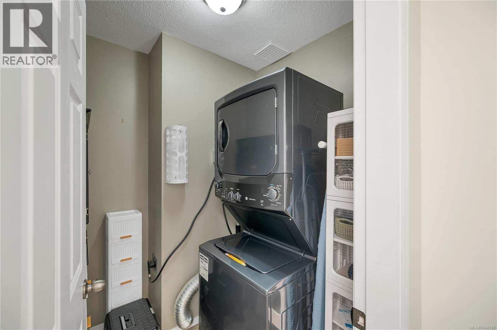 #4G 690 Colwyn St - Image 23