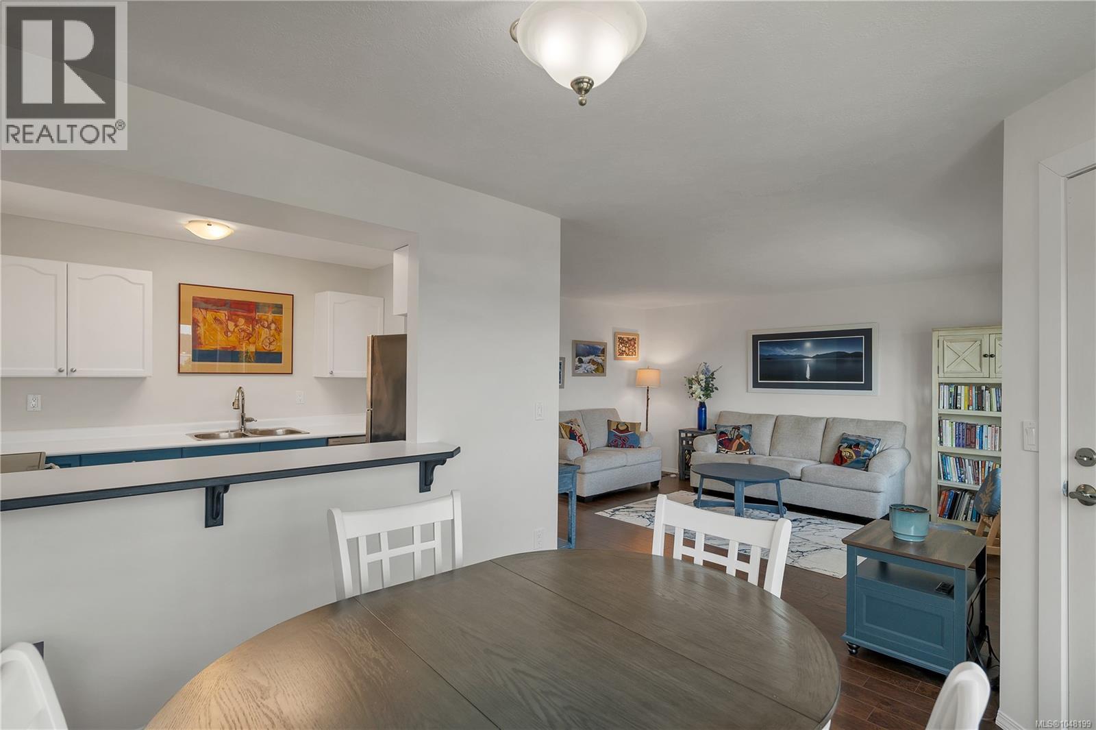 #4G 690 Colwyn St - Image 9