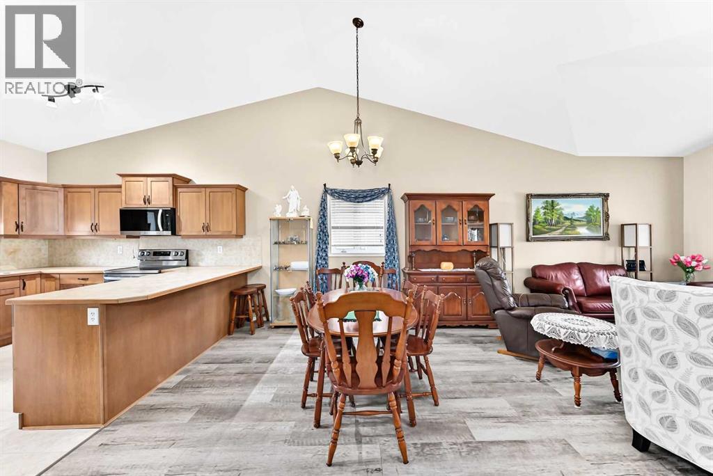 520 Couleesprings Crescent - 10