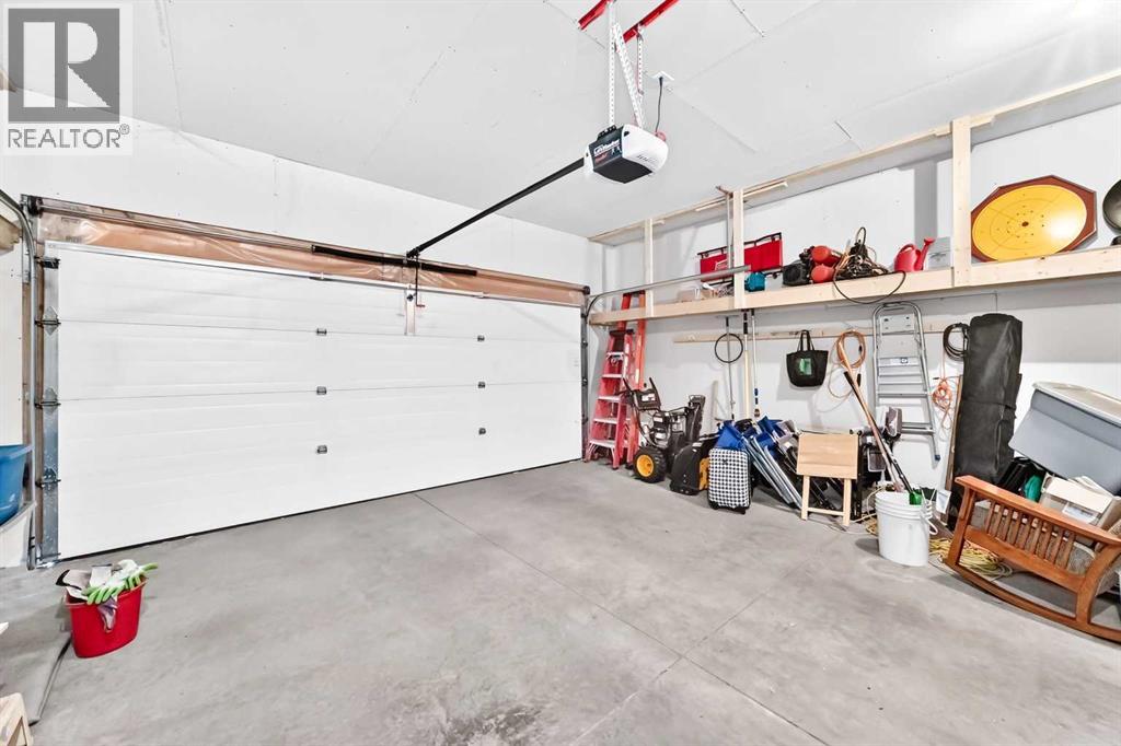 520 Couleesprings Crescent - 27