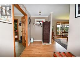 Family room - 340 Johnson Avenue, Big River, SK S0J0E0 Photo 12
