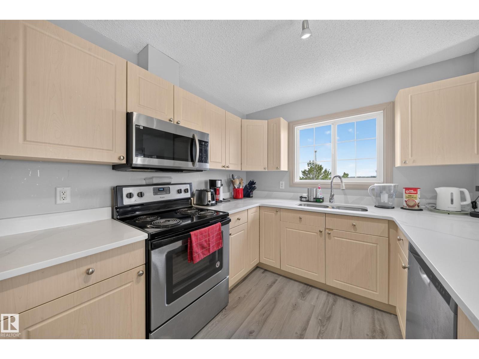 #419 4407 23 ST NW - Image 12