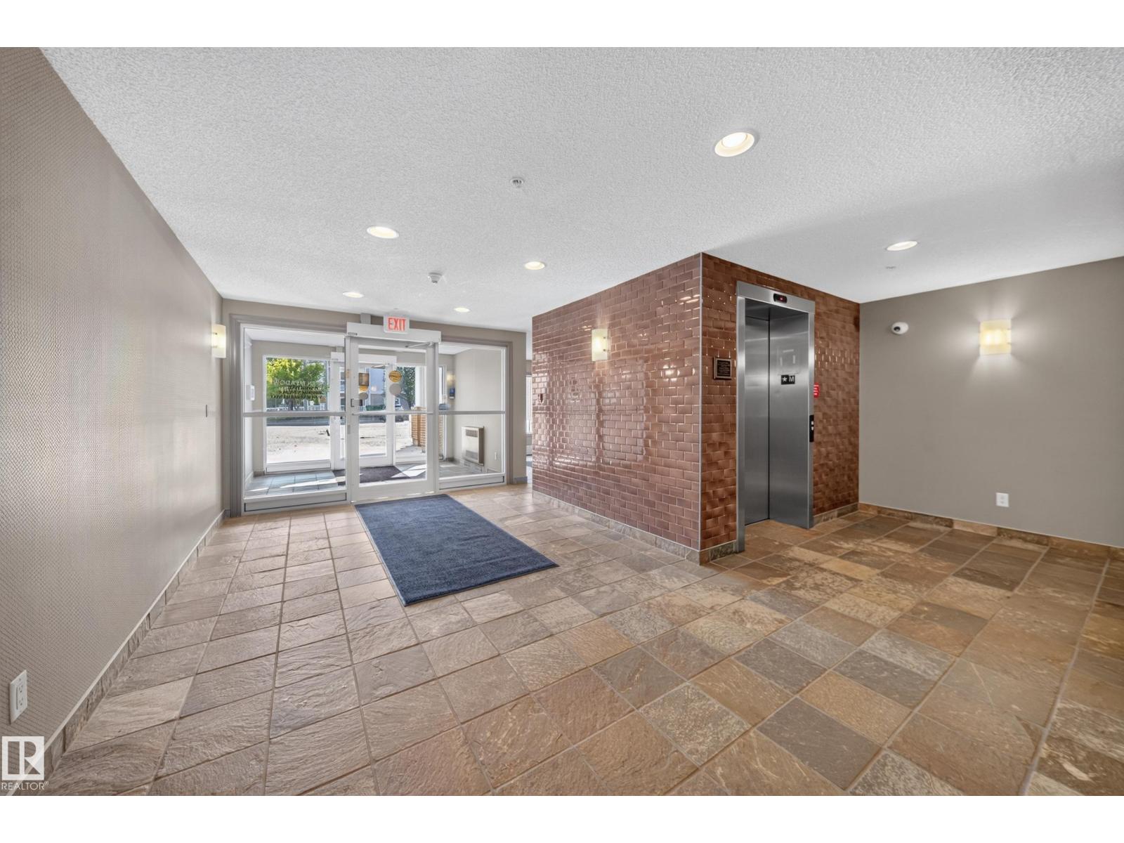 #419 4407 23 ST NW - Image 29