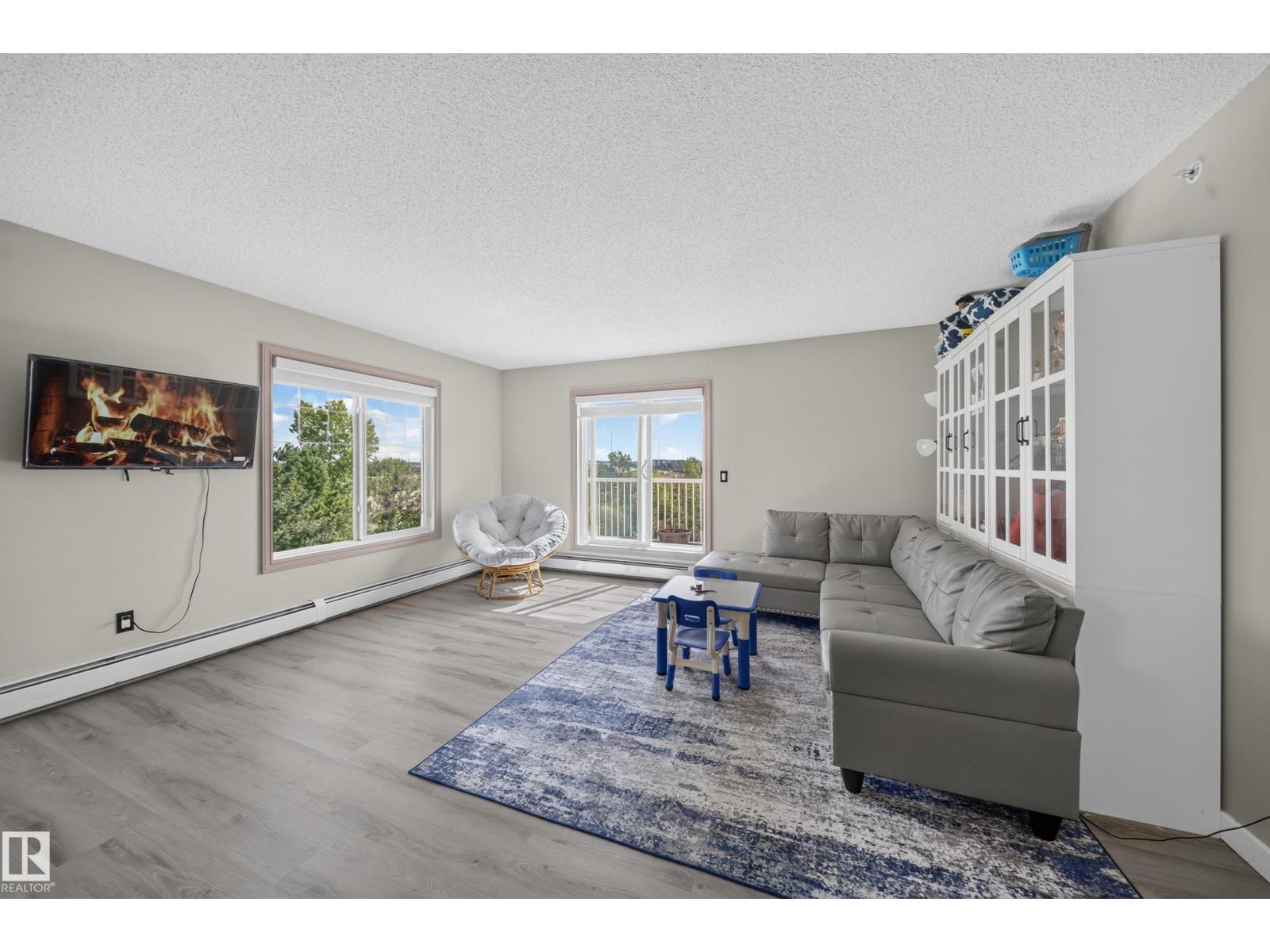 #419 4407 23 ST NW - 3