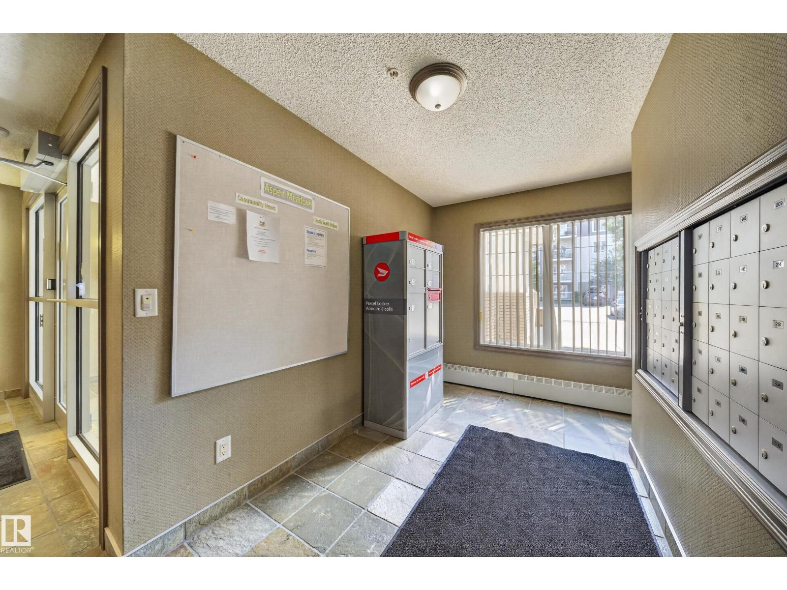 #419 4407 23 ST NW - Image 31