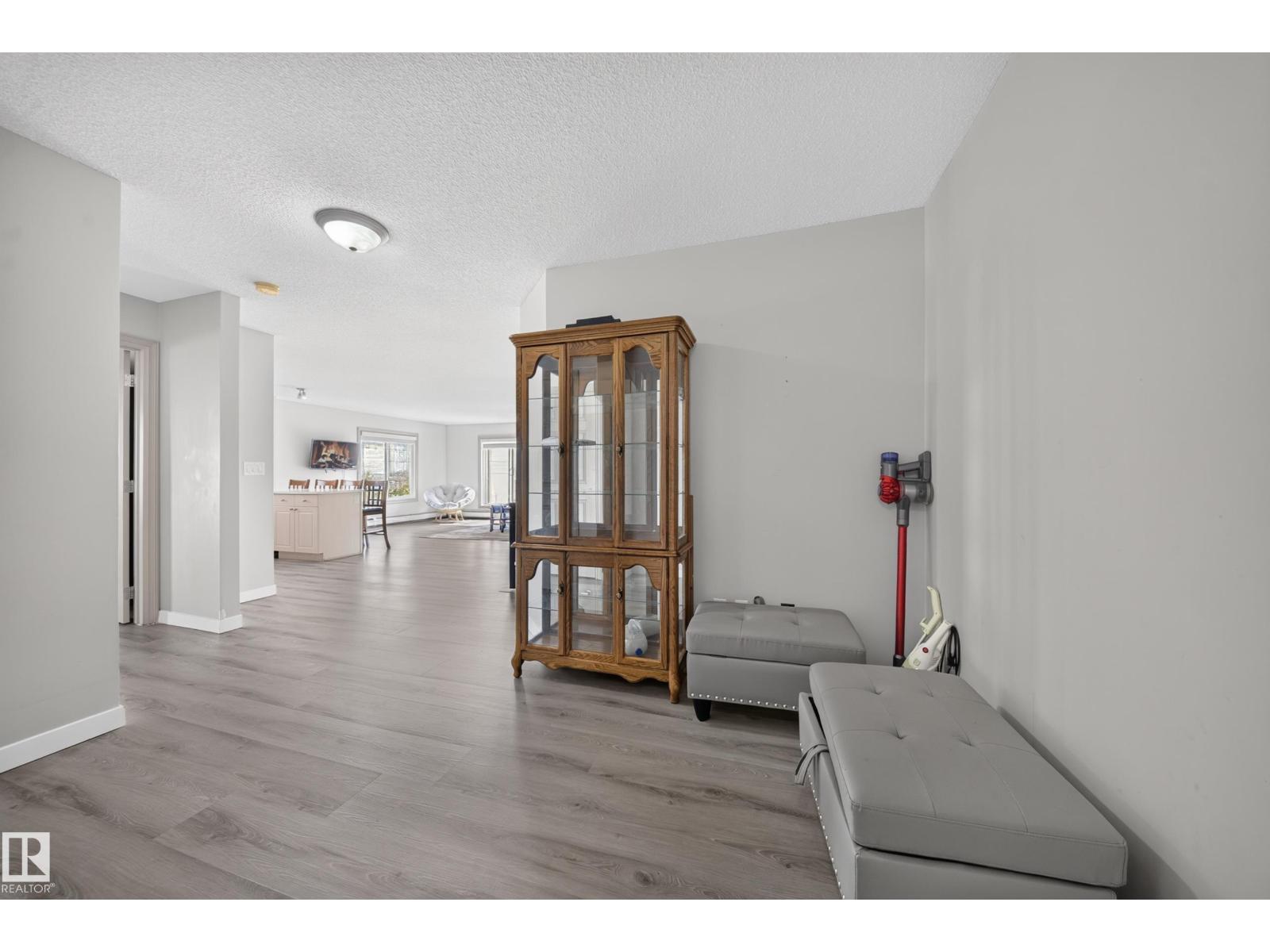 #419 4407 23 ST NW - 6