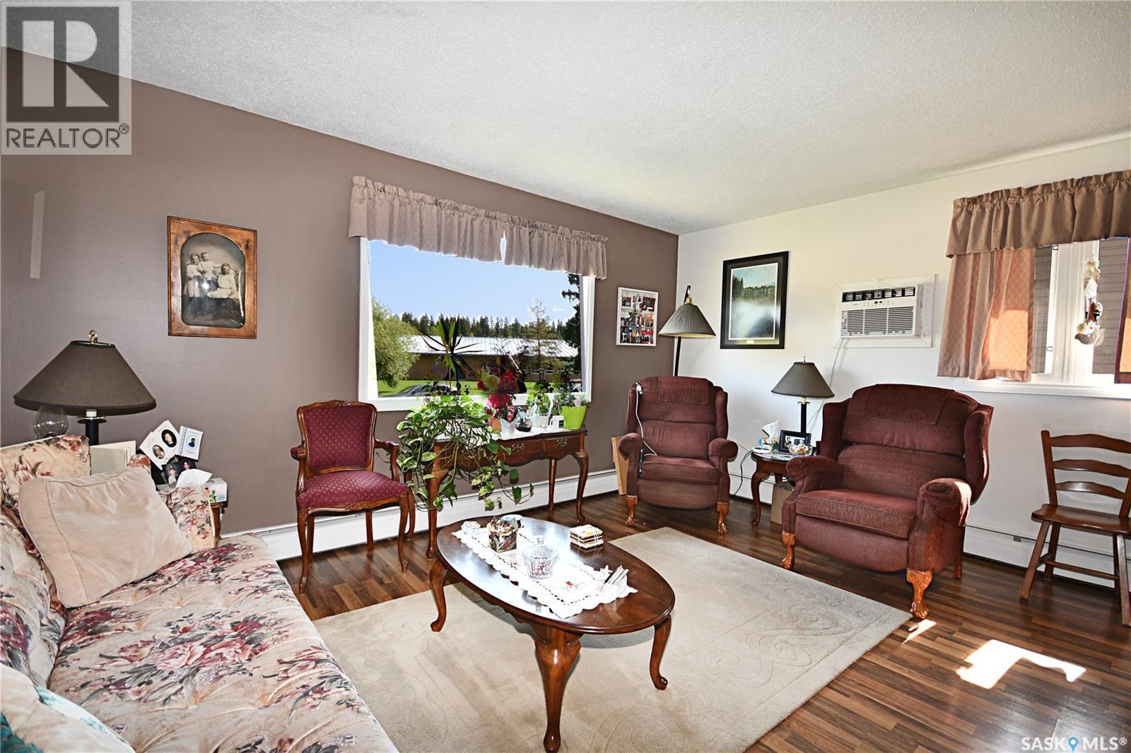 110 7th AVENUE S - 10
