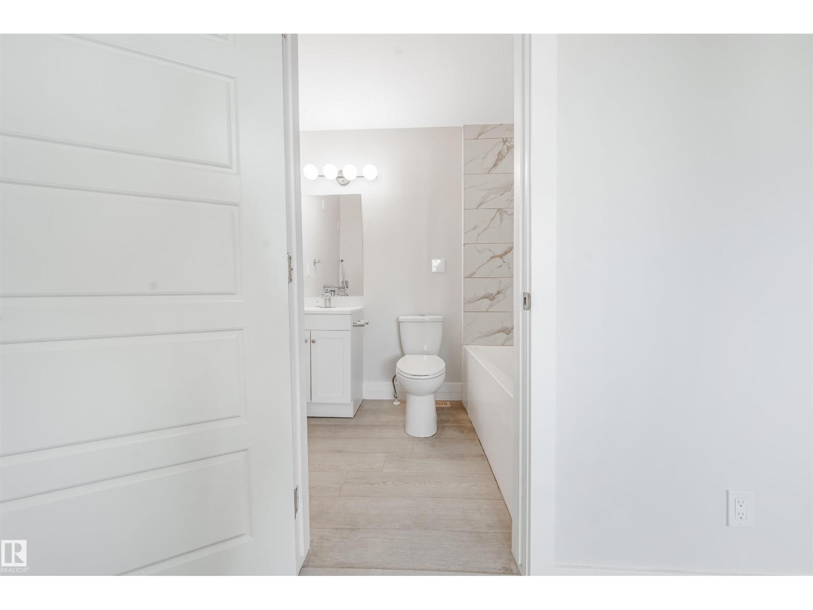 1768 48A ST NW - 29