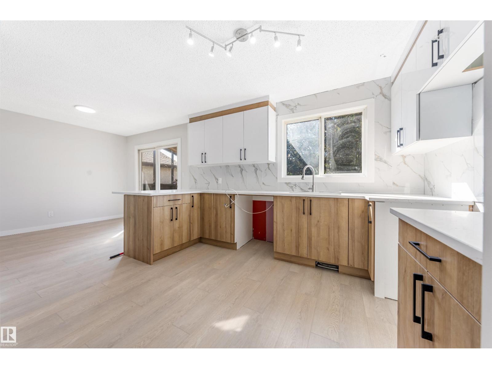 1768 48A ST NW - 19