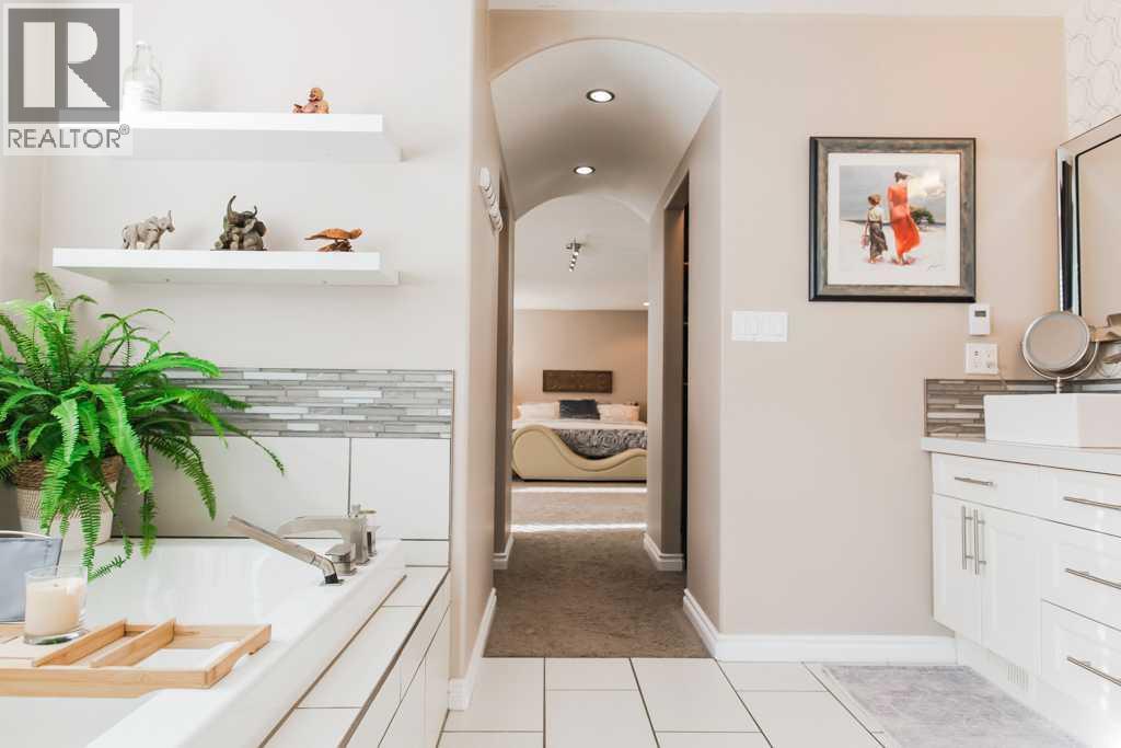 9305 Lakeshore Court - Image 43