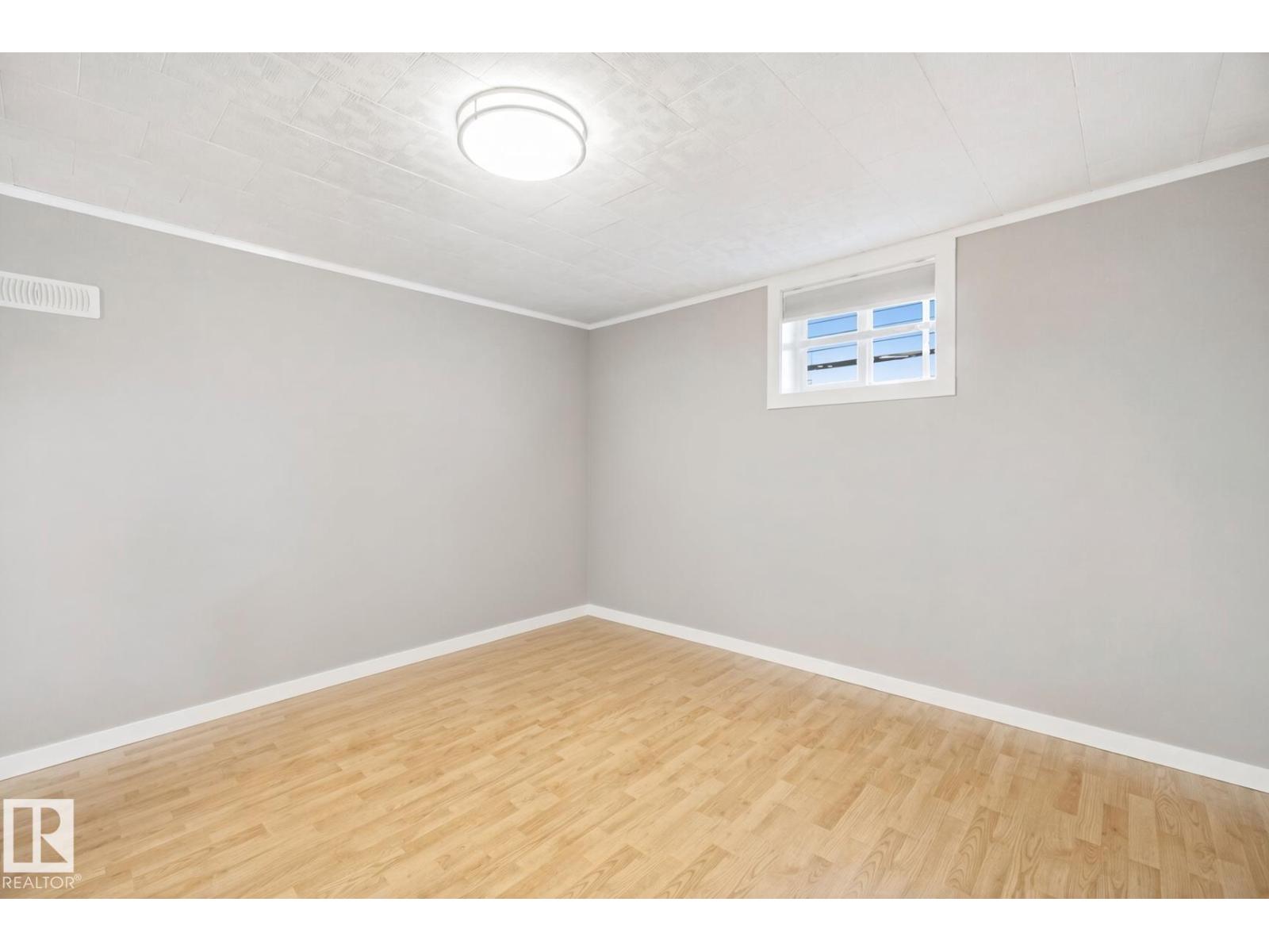 12916 63 ST NW - 26