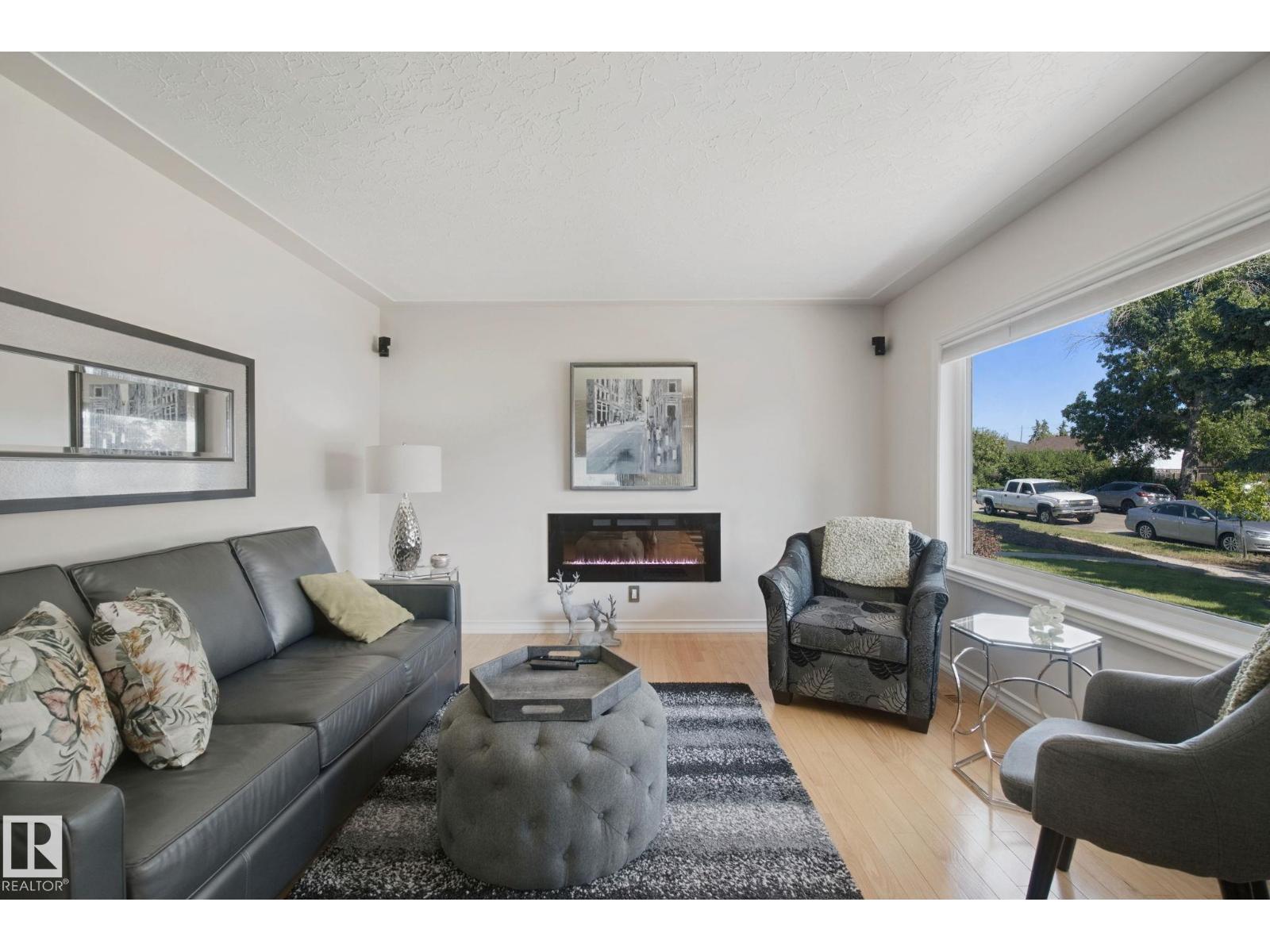 12916 63 ST NW - 4