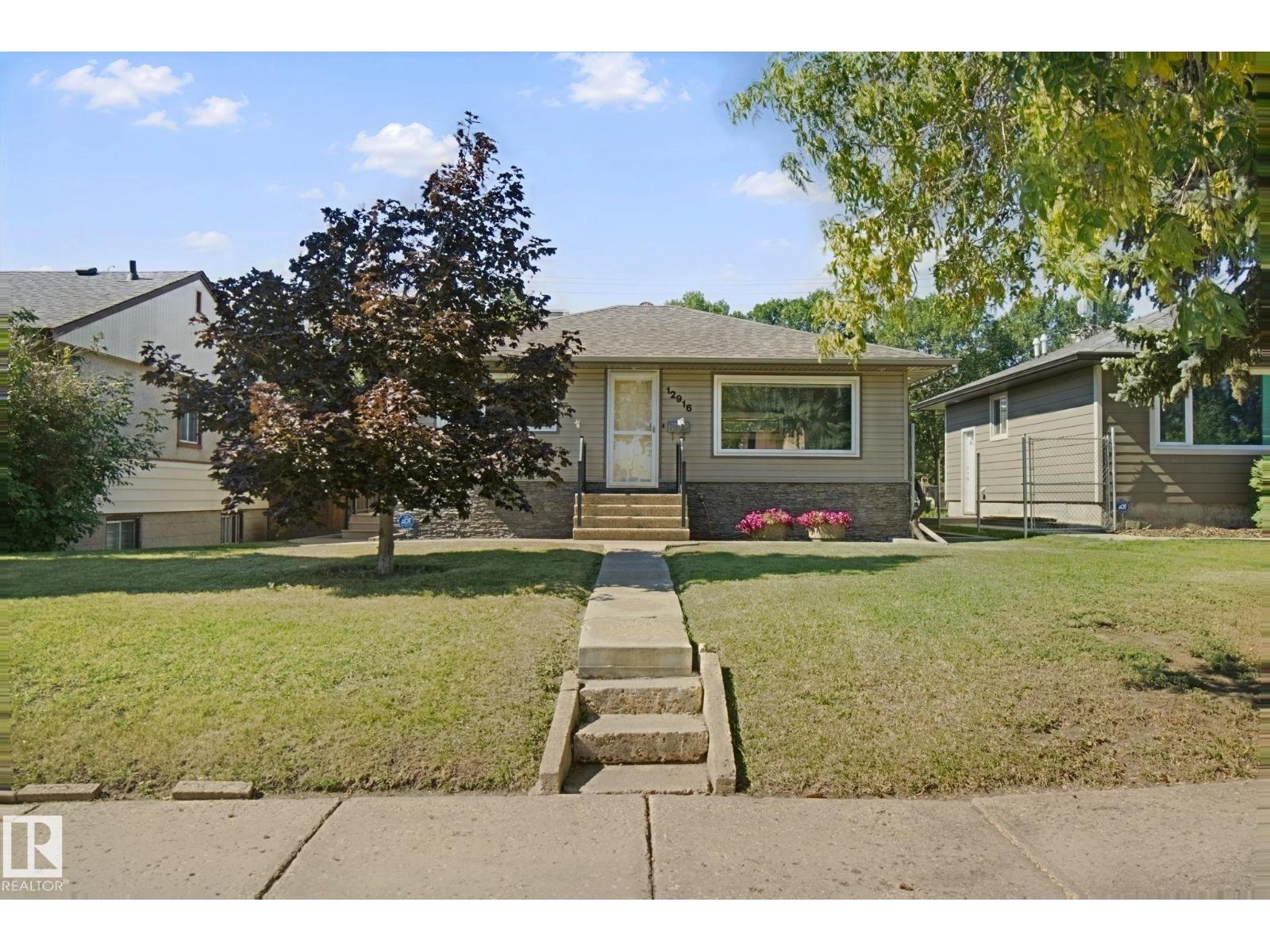 12916 63 ST NW, Edmonton, Alberta, T5A0W3