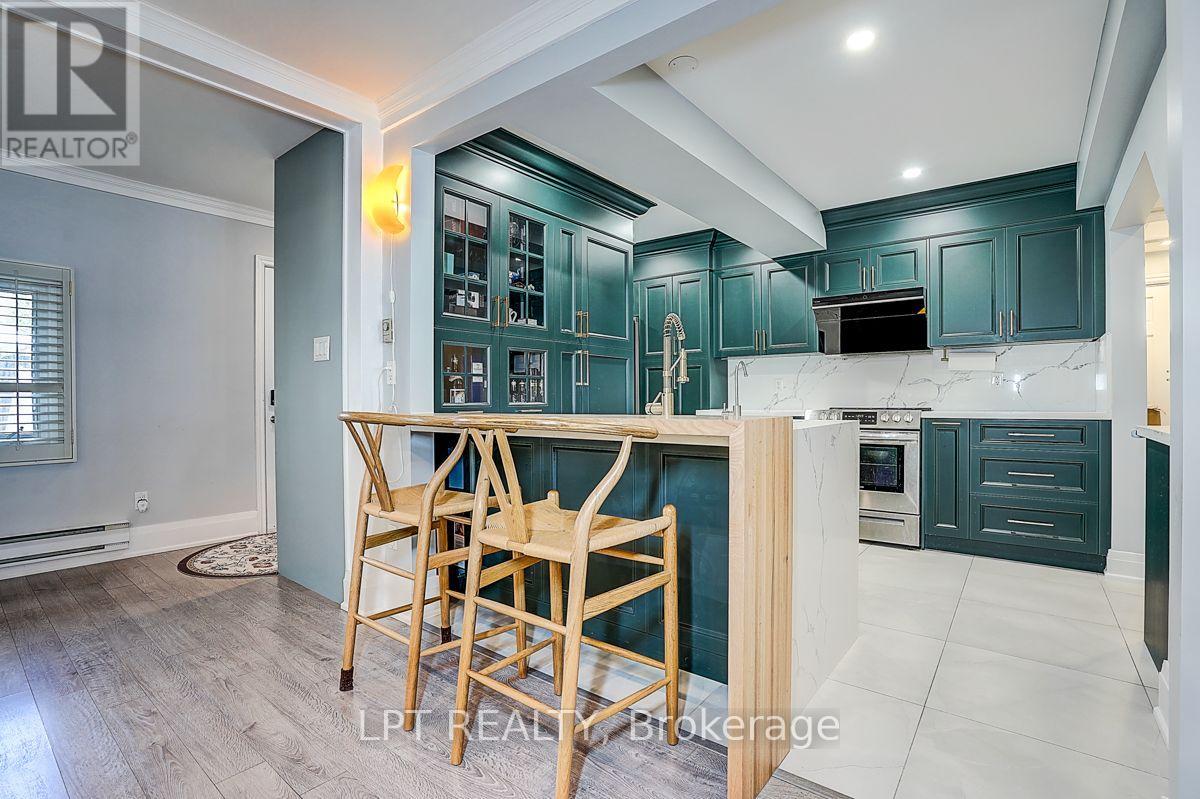 38 METROPOLITAN CRESCENT - 25