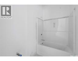 Bedroom - 390 Sharma Crescent, Saskatoon, SK S7W1K9 Photo 21