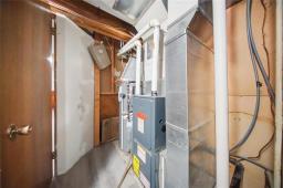 2pc Bathroom - 92 Red Oak Drive, Winnipeg, MB R2G2Z9 Photo 6