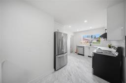 87 Marshall Crescent, Winnipeg, MB R3T0R5 Photo 18