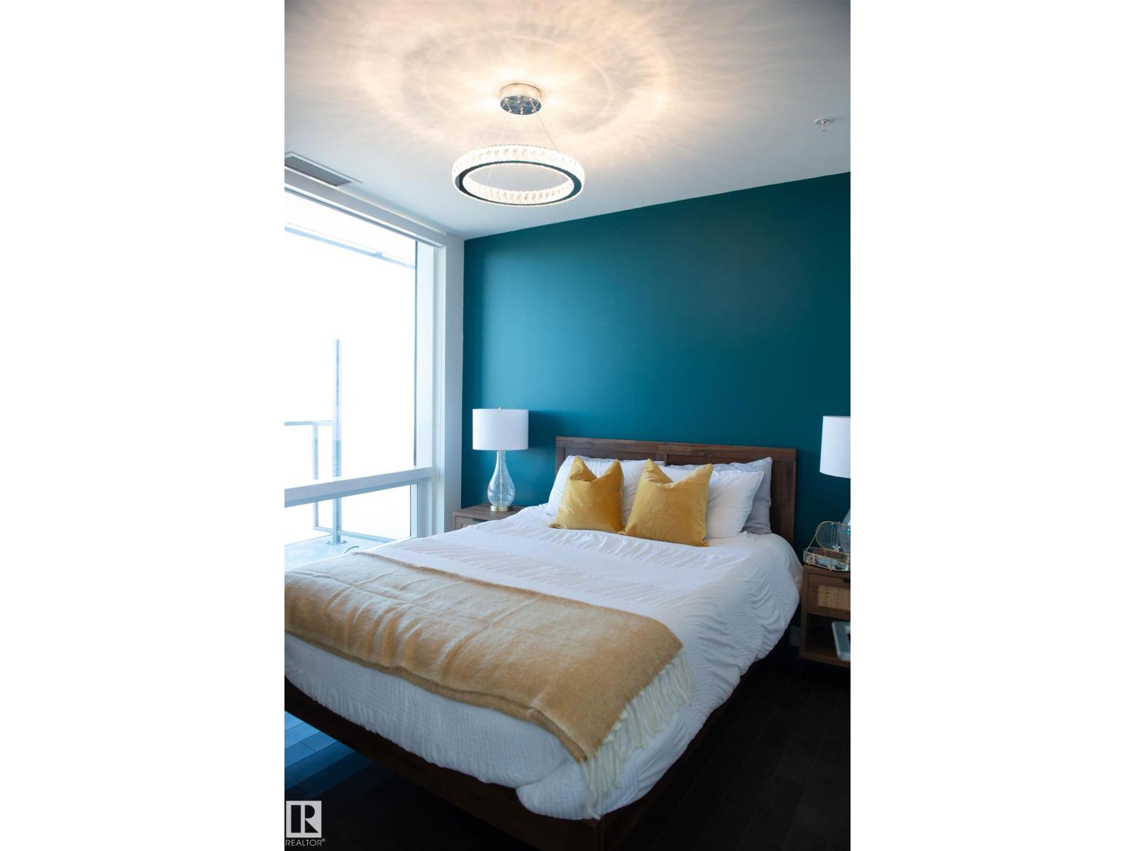 #3410 10360 102 ST NW - 11