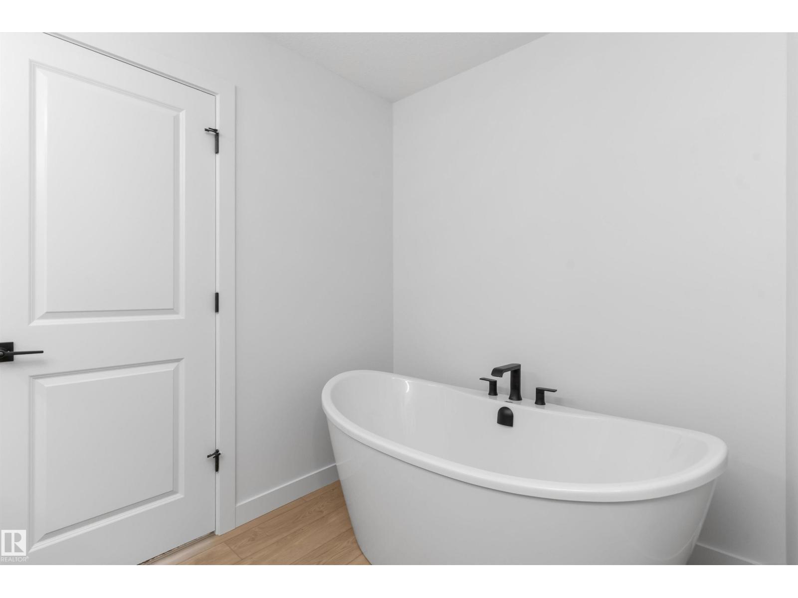 2704 188 ST NW - Image 32