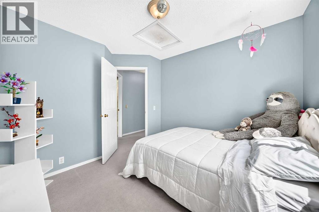 220 Shawbrooke Manor SW - 32