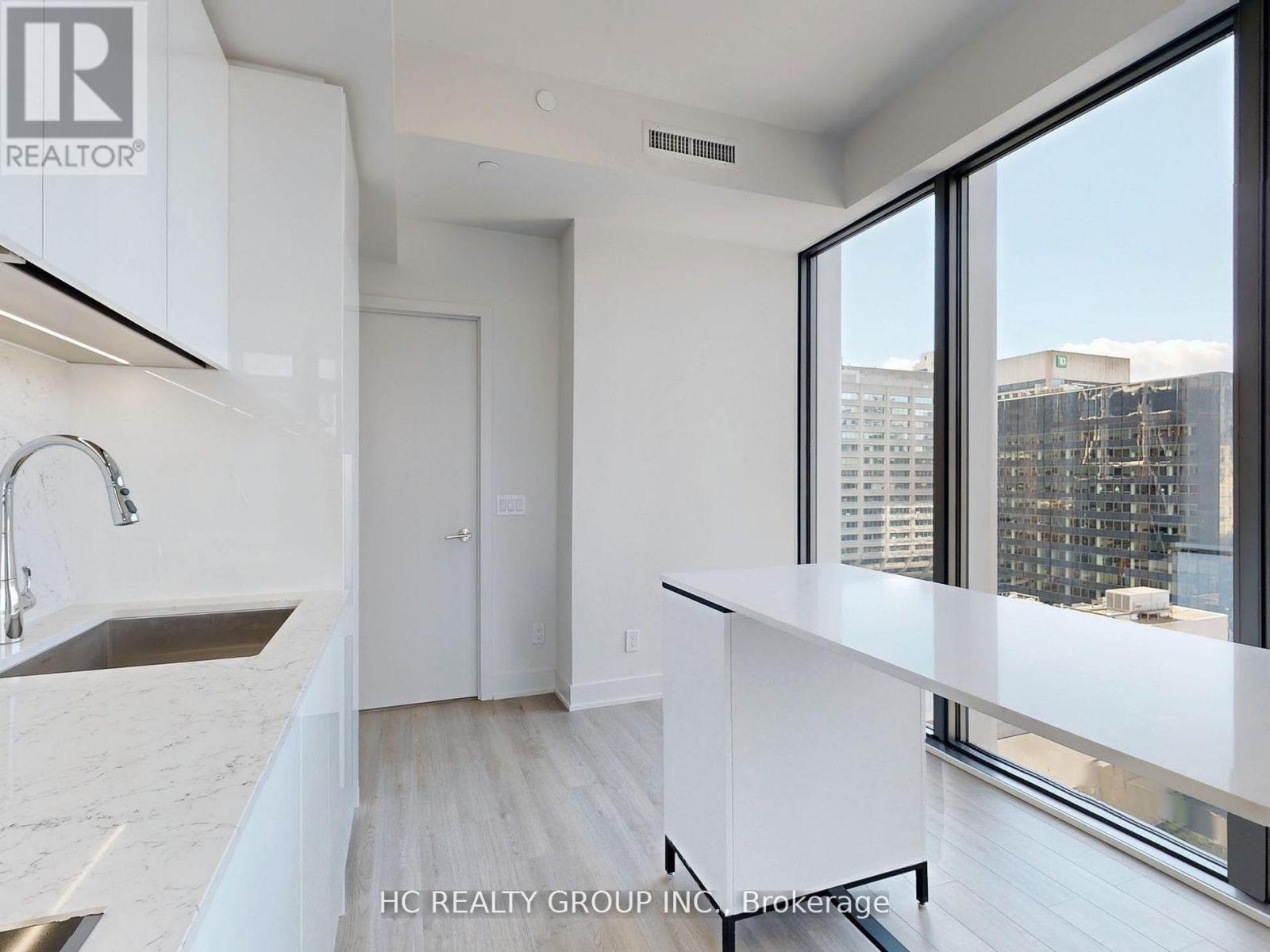 #1302 8 CUMBERLAND STREET - 7
