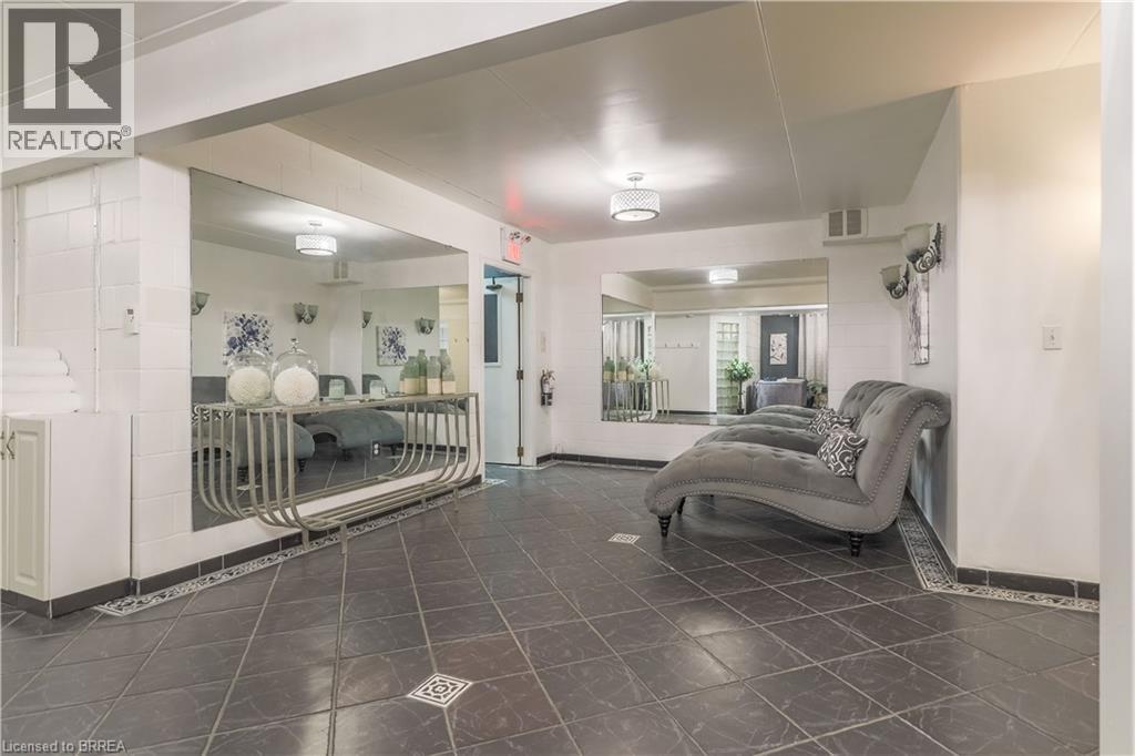 646 Mount Pleasant Road — photo 39