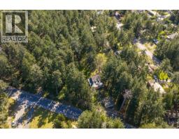 745 Lazo Rd, Comox, BC V9M3V6 Photo 26
