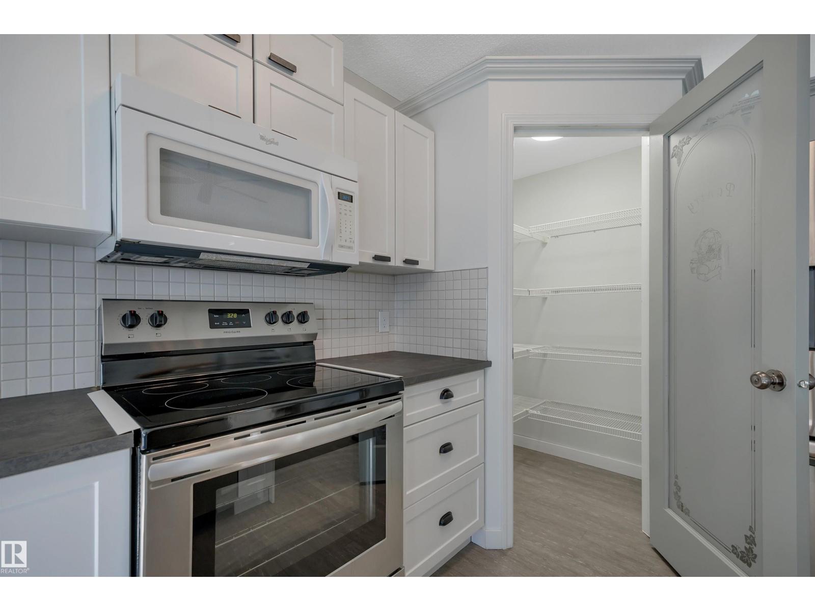 32 MEADOWVIEW DR - Image 12
