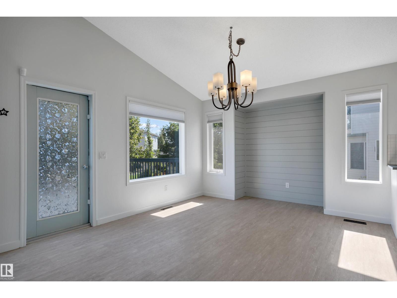 32 MEADOWVIEW DR - Image 19