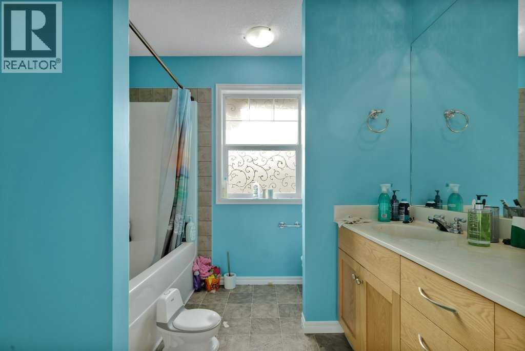 #1201, 2384 Sagewood Gate SW - 18