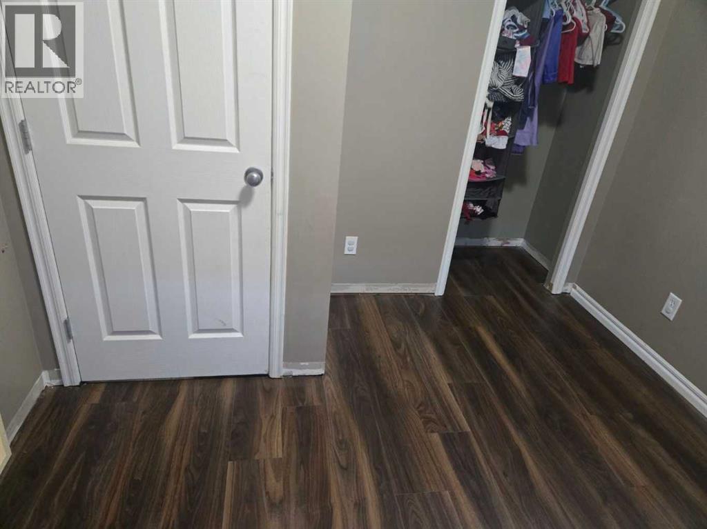 #1201, 2384 Sagewood Gate SW - 12