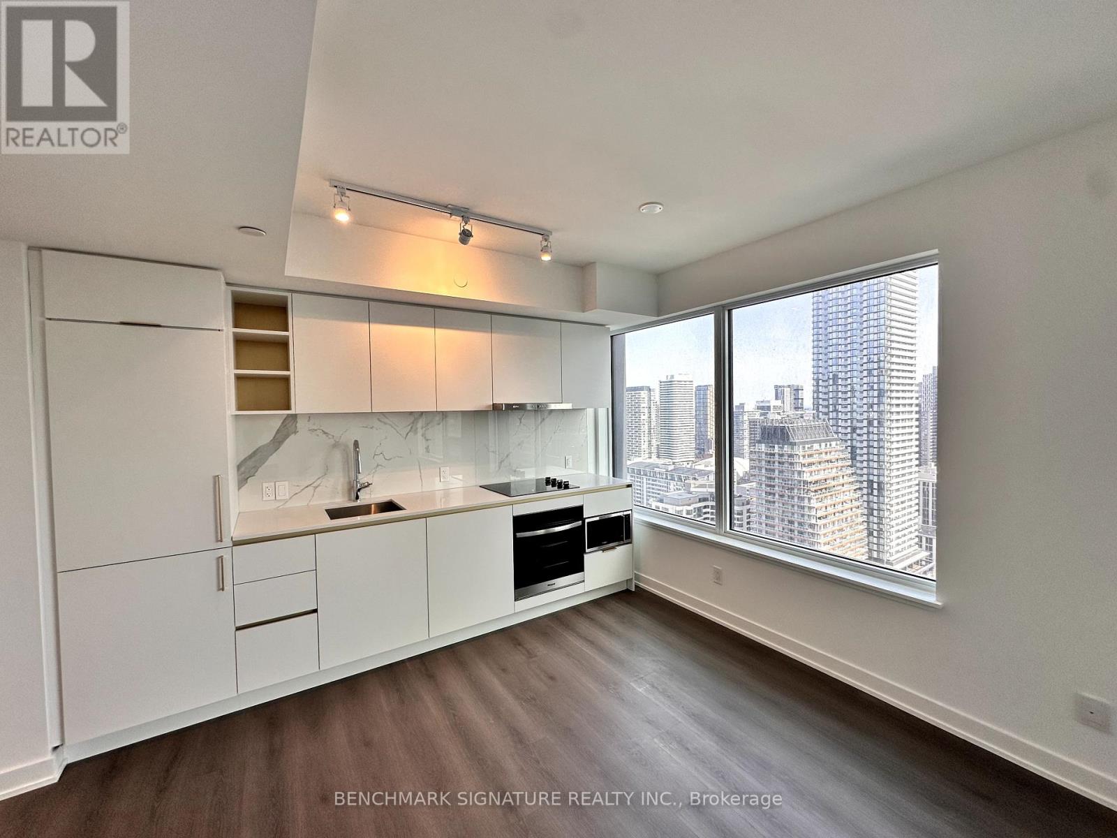 Photo of 8 Wellesley Street