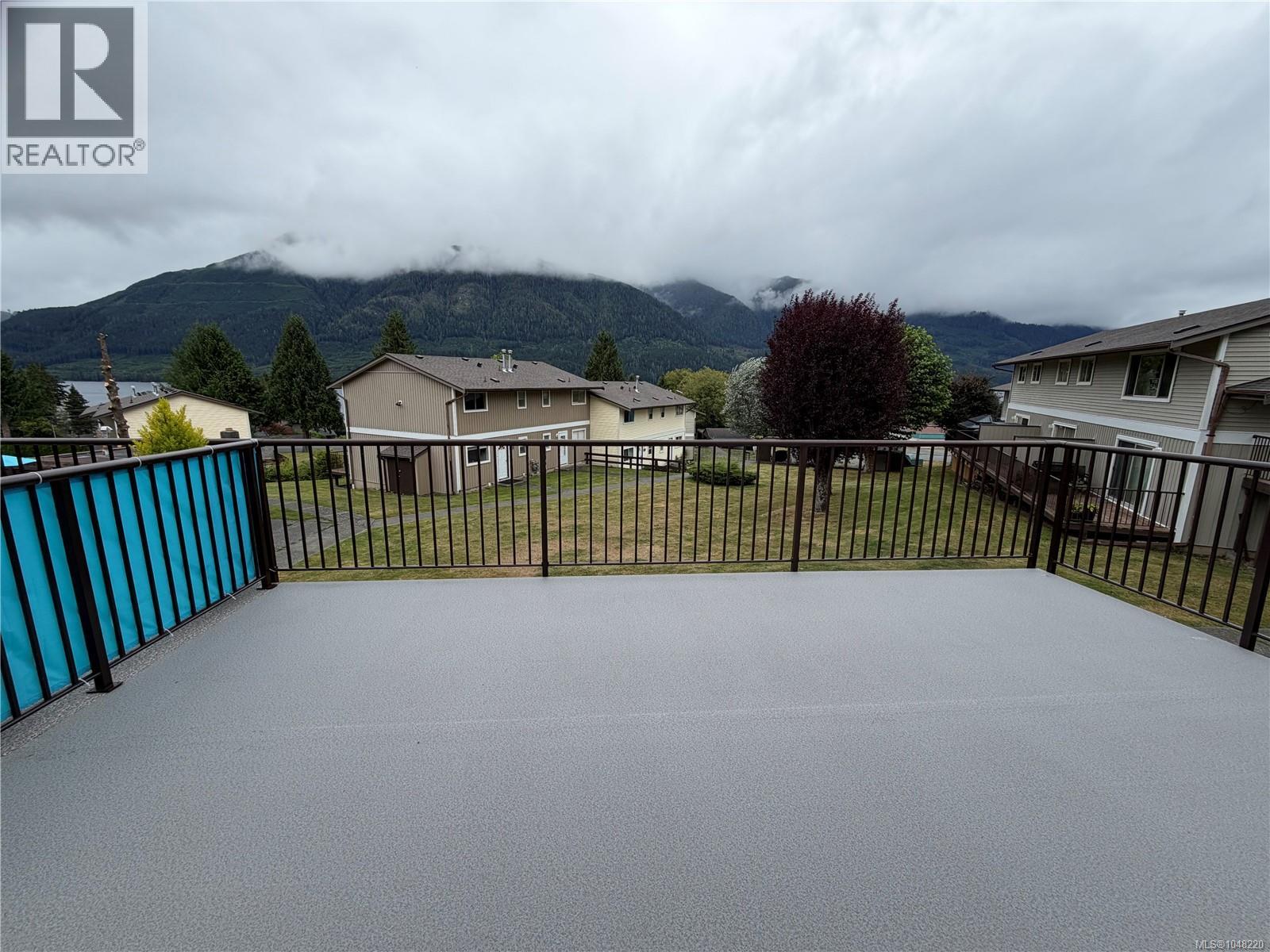 404 Haida Ave - 2