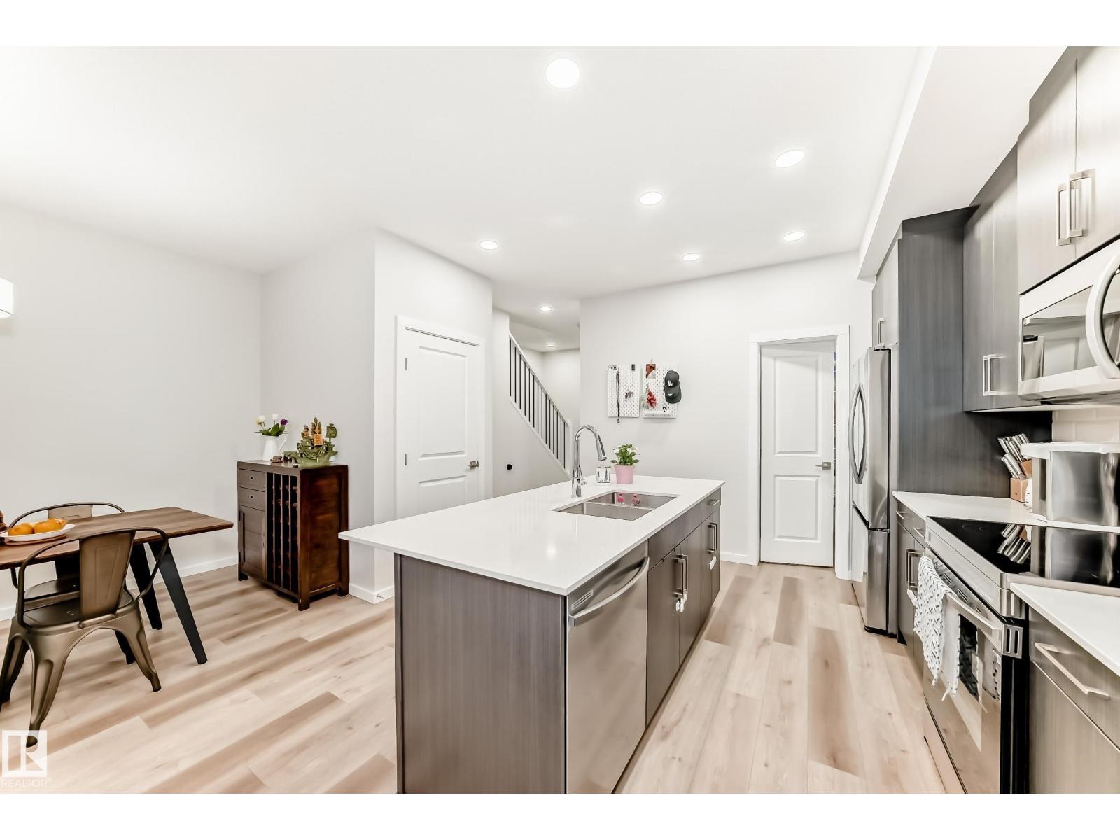 332 29 ST SW - 10