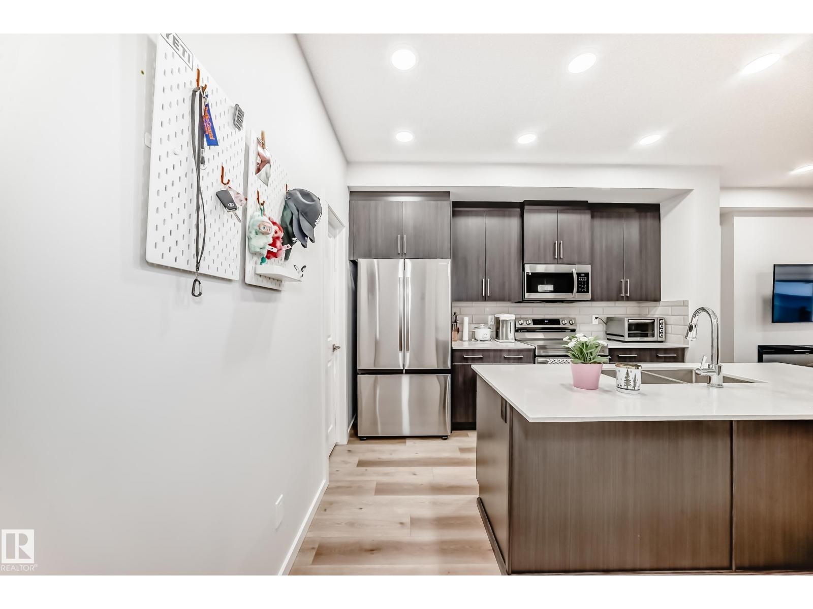 332 29 ST SW - Image 13
