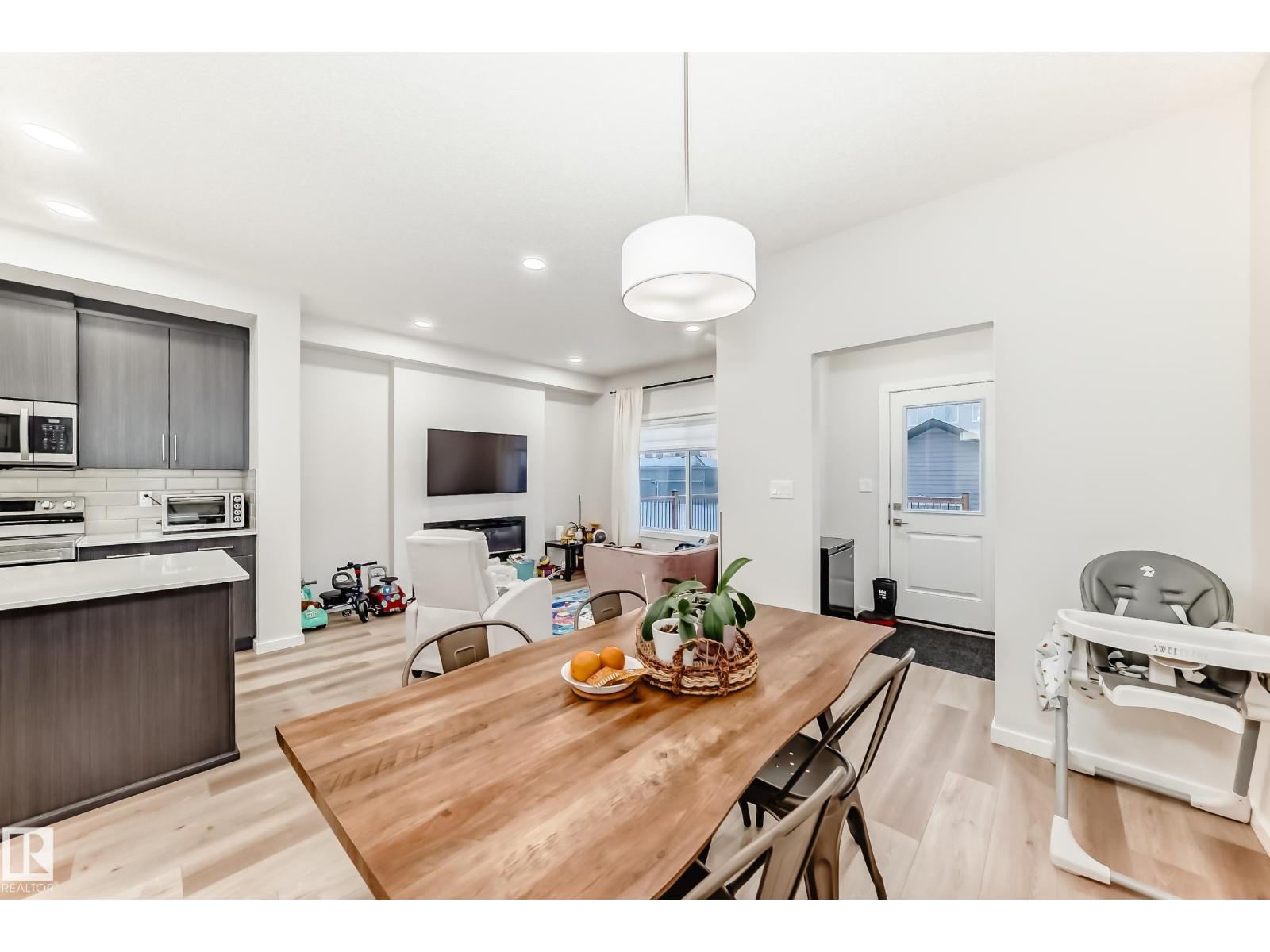 332 29 ST SW - 16