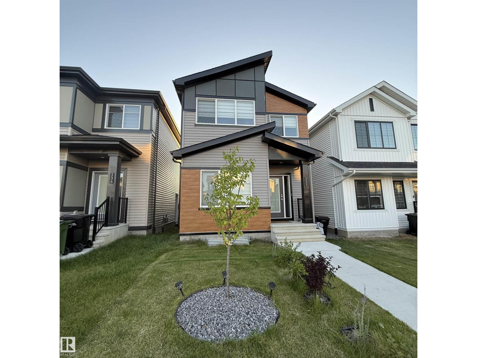 332 29 ST SW - 2