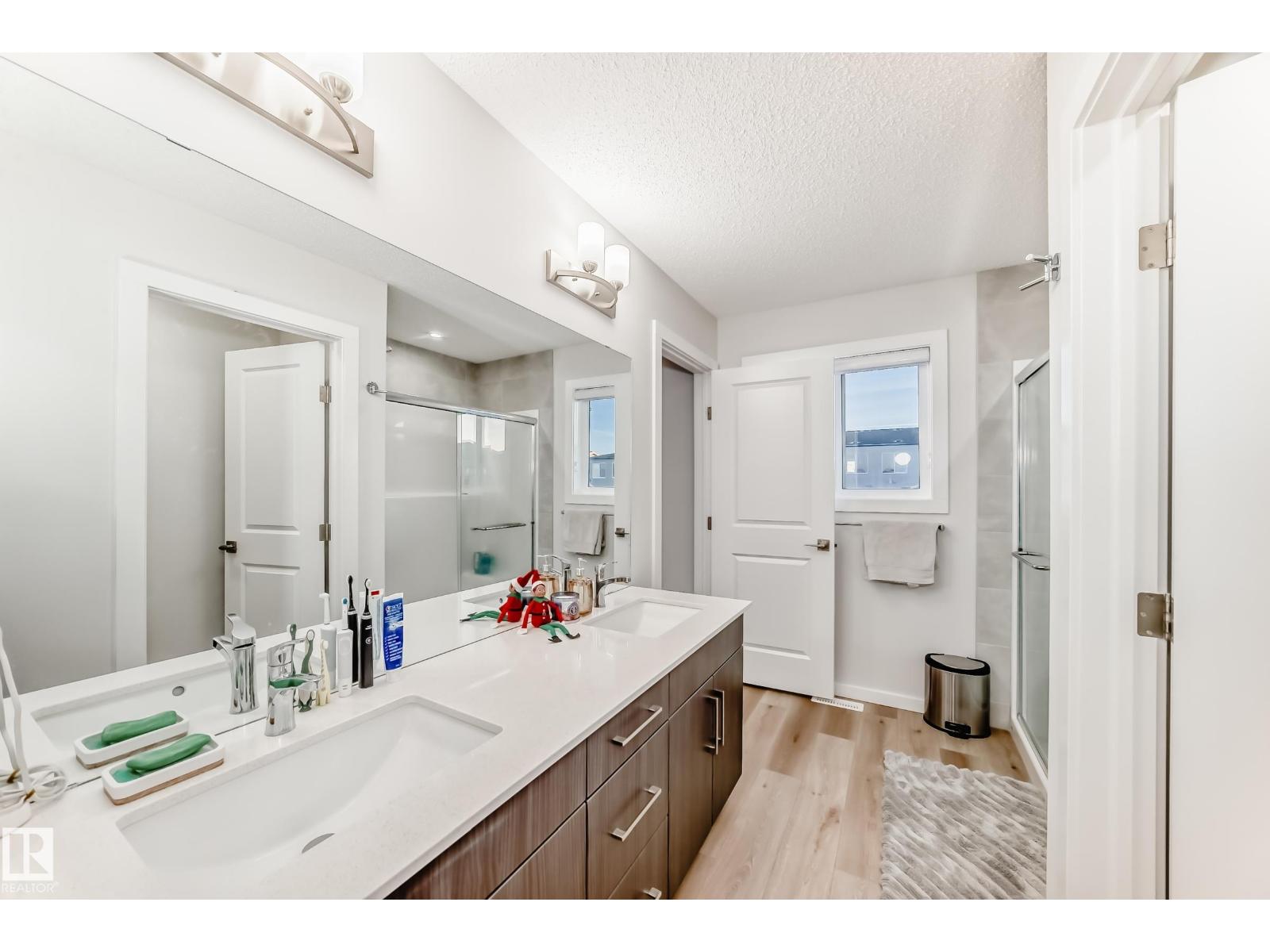 332 29 ST SW - Image 41