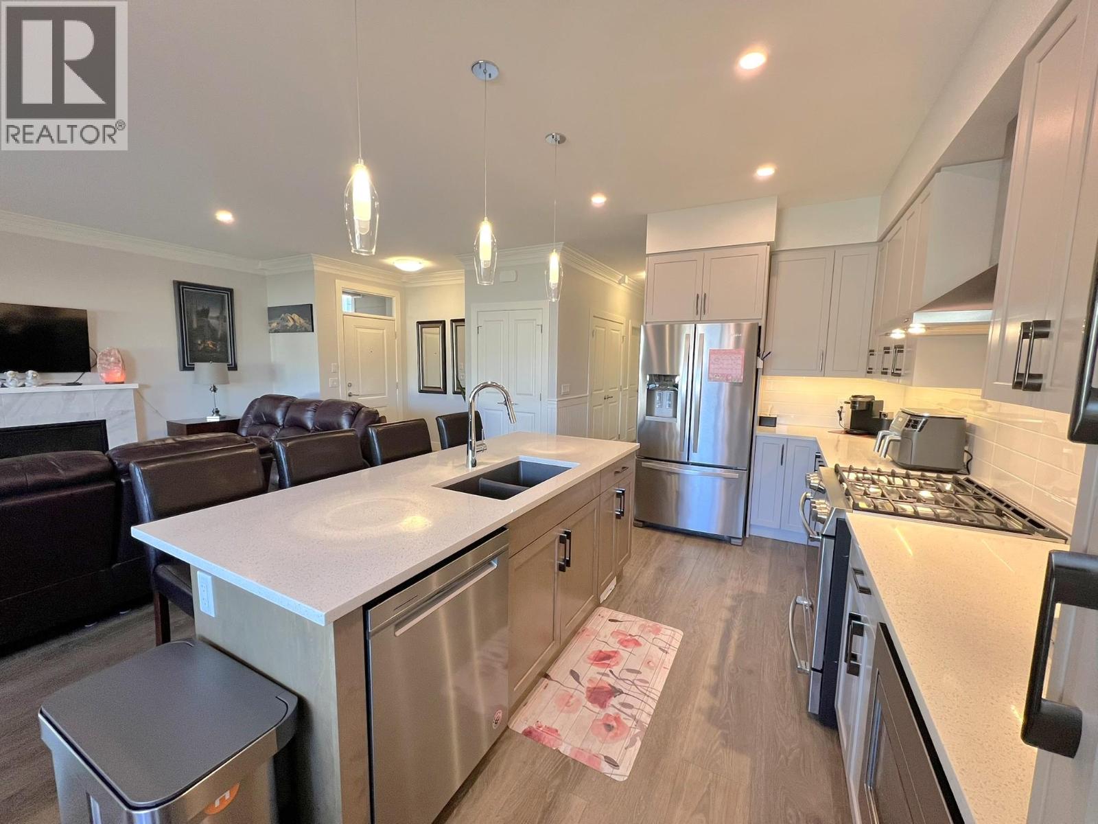 3369 Hawks Crescent - 12