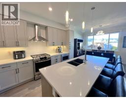 4pc Ensuite bath - 3369 Hawks Crescent, Westbank, BC V4T0A7 Photo 8