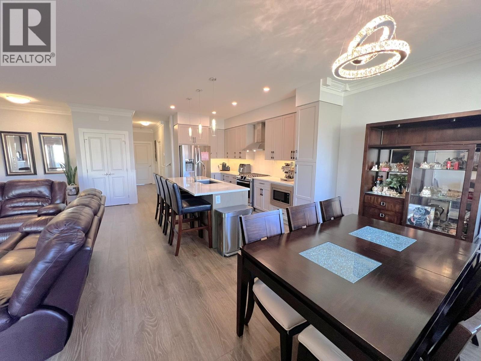 3369 Hawks Crescent - 18
