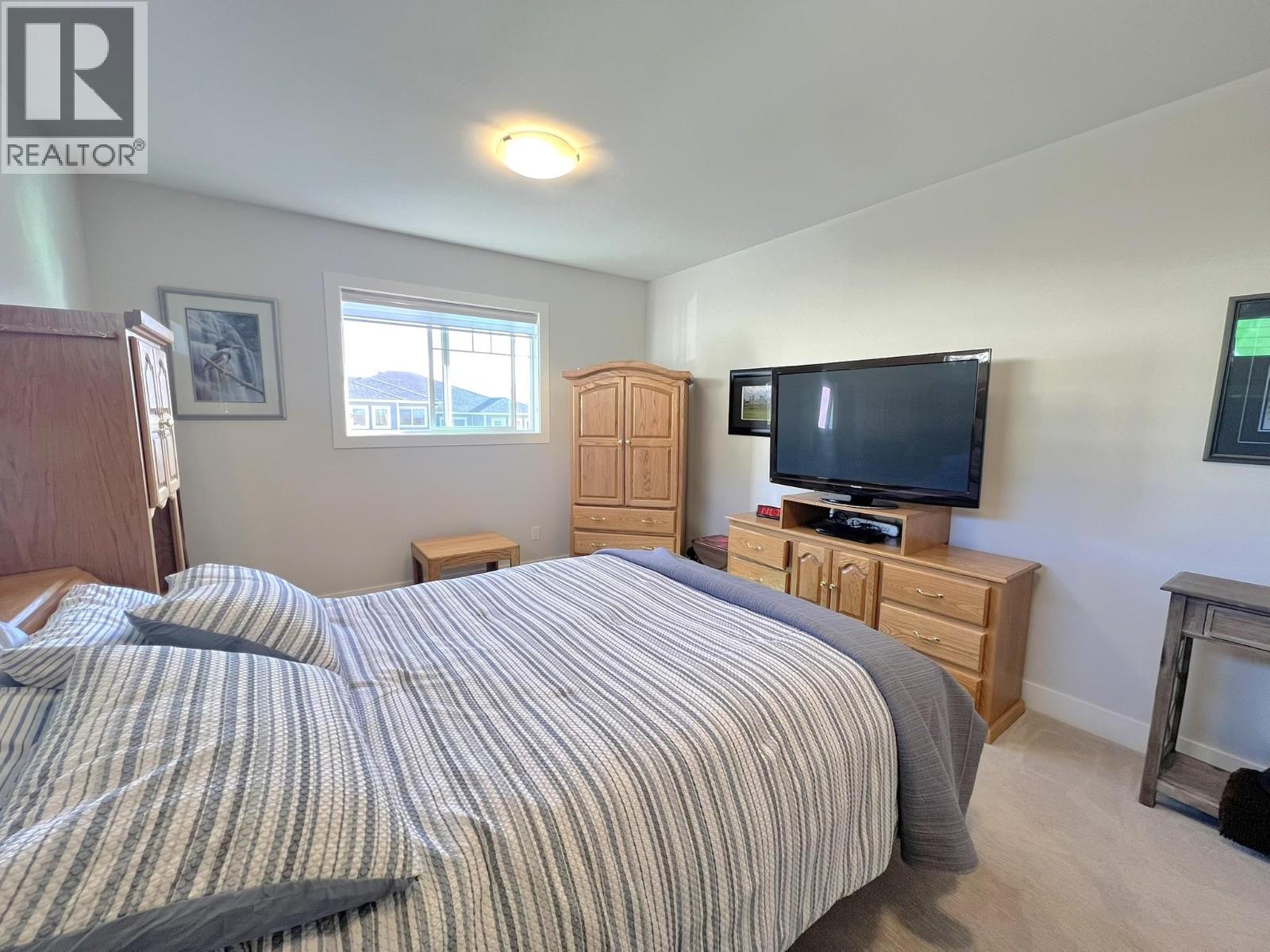 3369 Hawks Crescent - 36