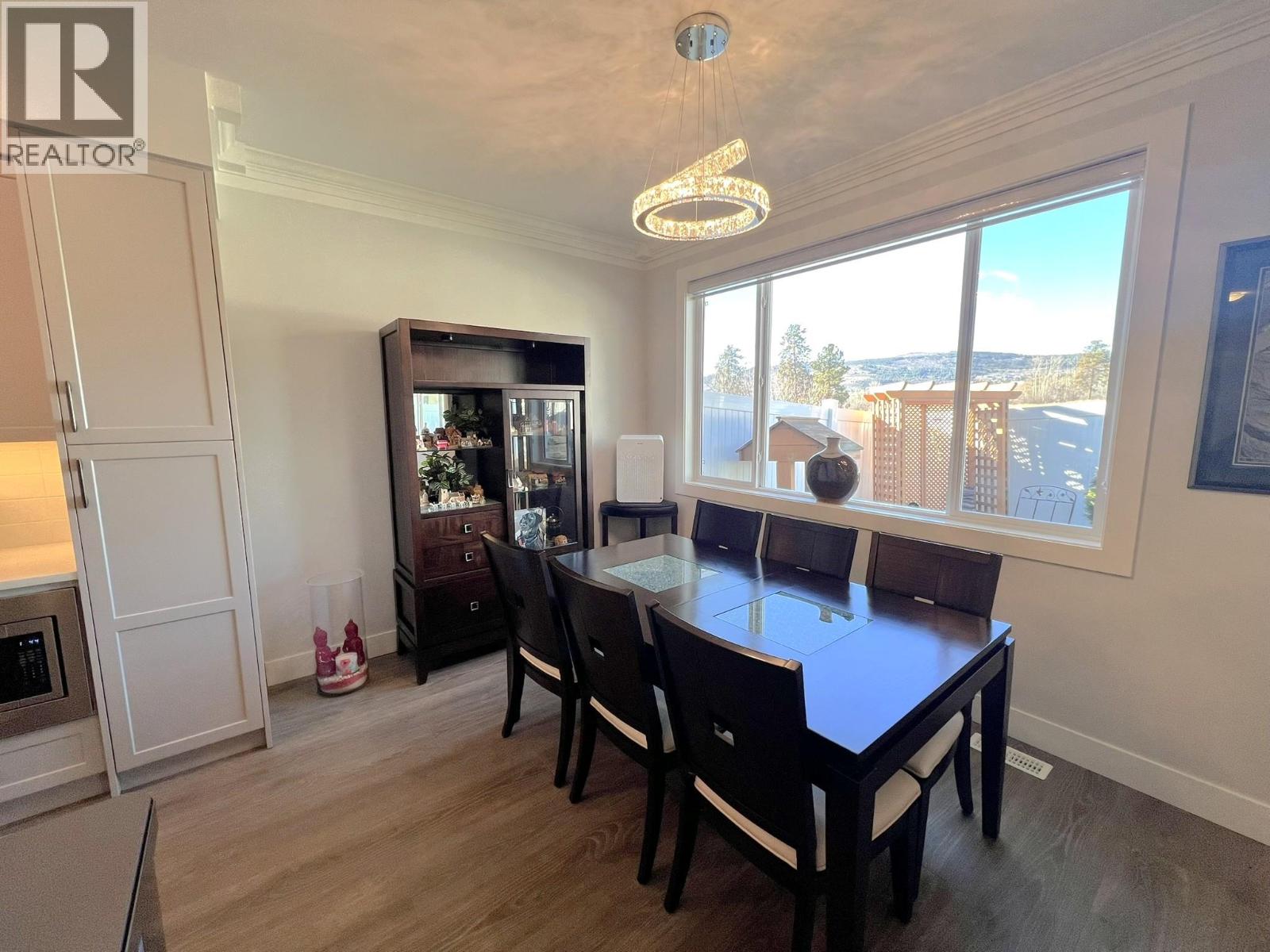 3369 Hawks Crescent - 20
