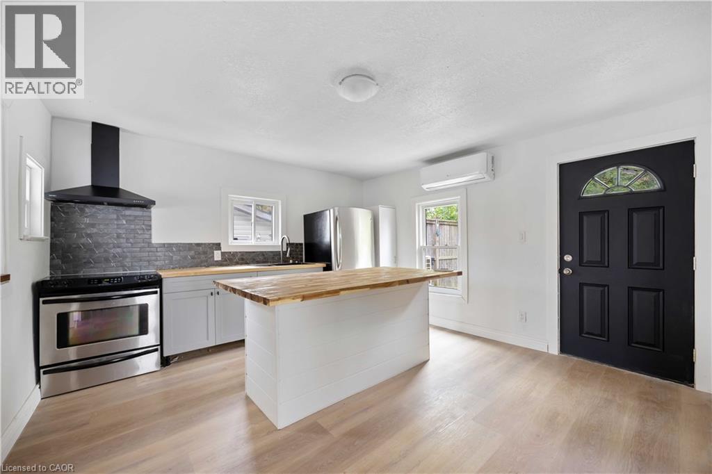 173 BROCK Street S - 11