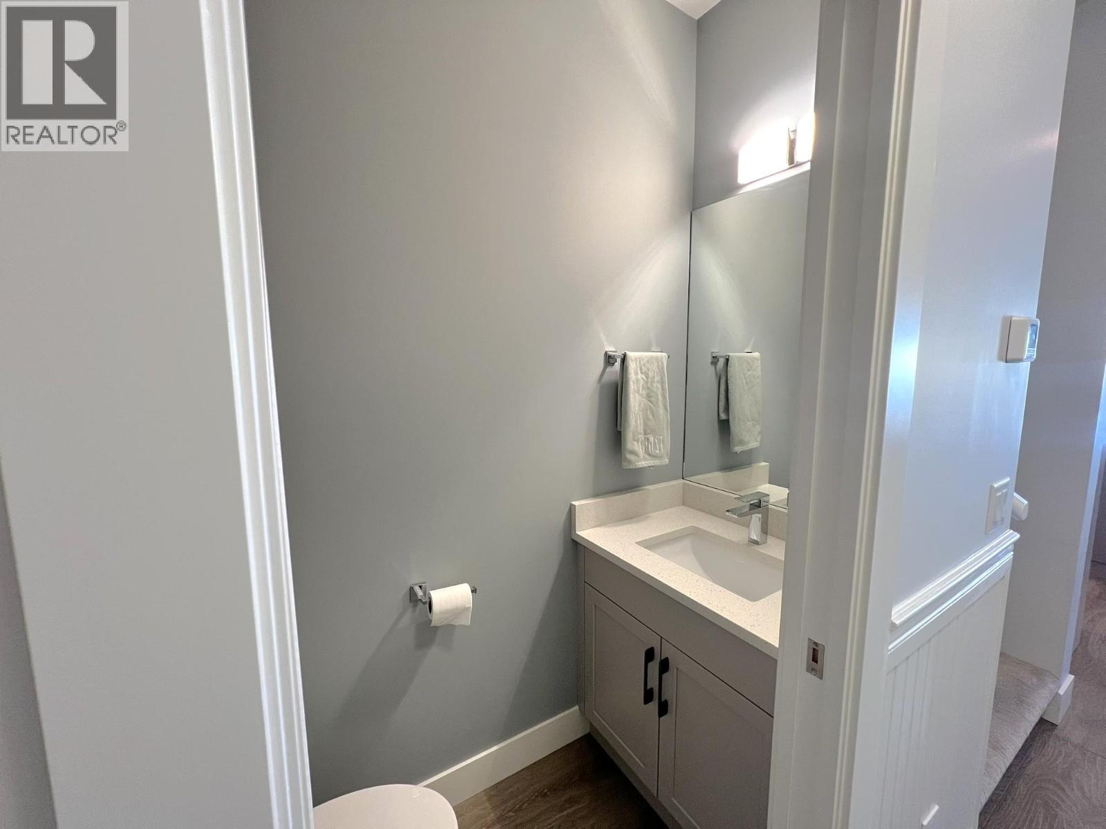 3369 Hawks Crescent - 32
