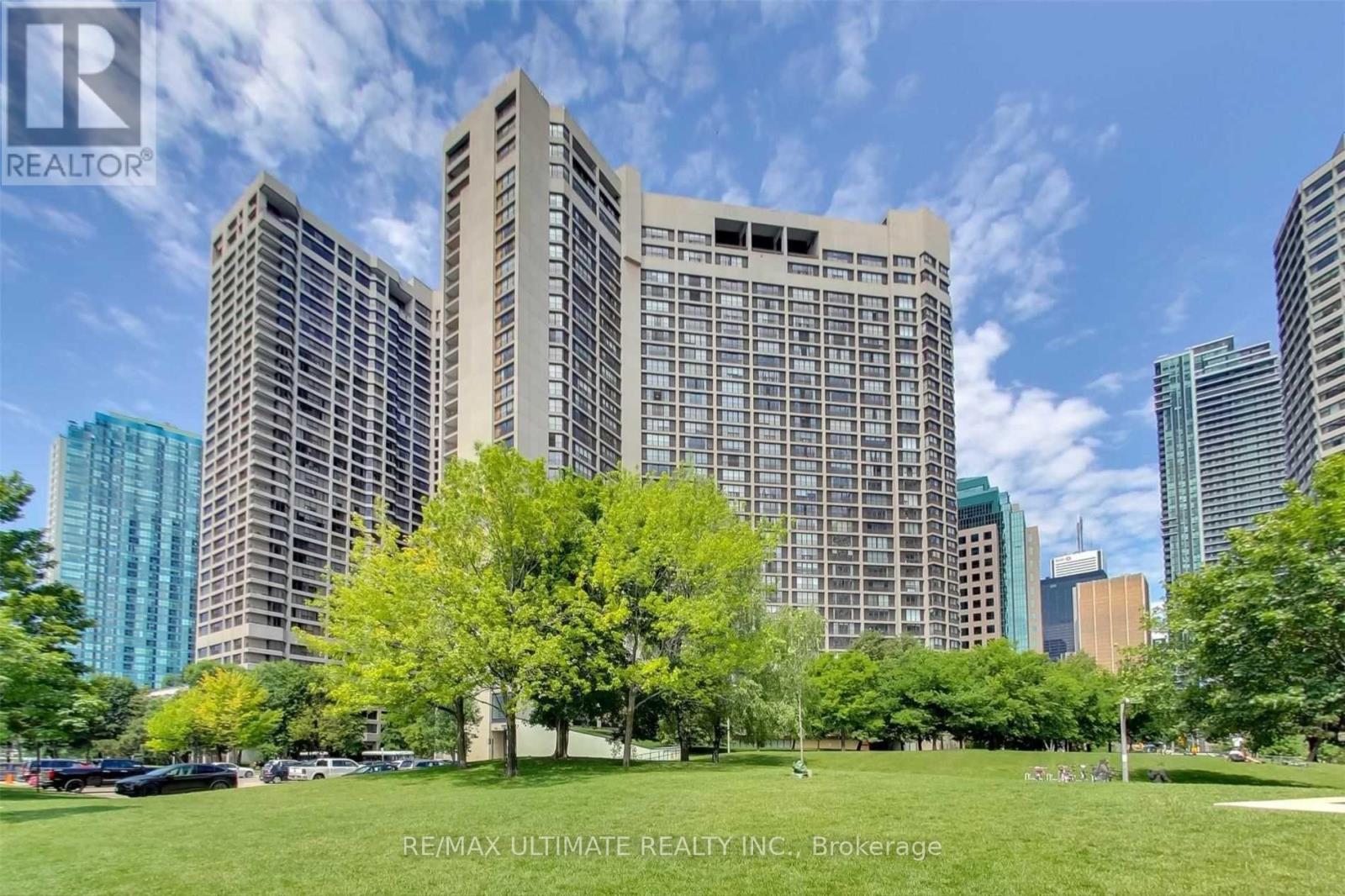 Photo of 33 Harbour Square