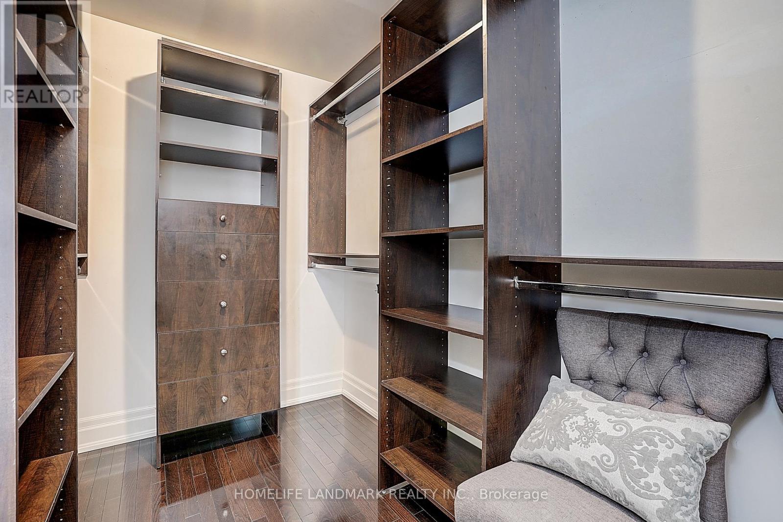#309 51 YORK MILLS ROAD - 27