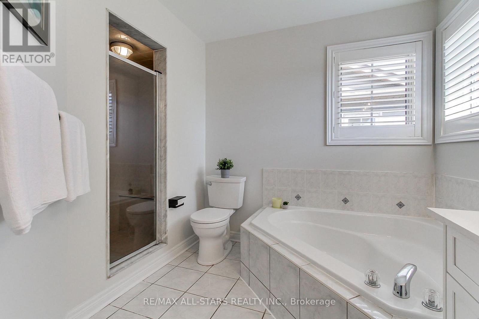 1 HATCH STREET - 23